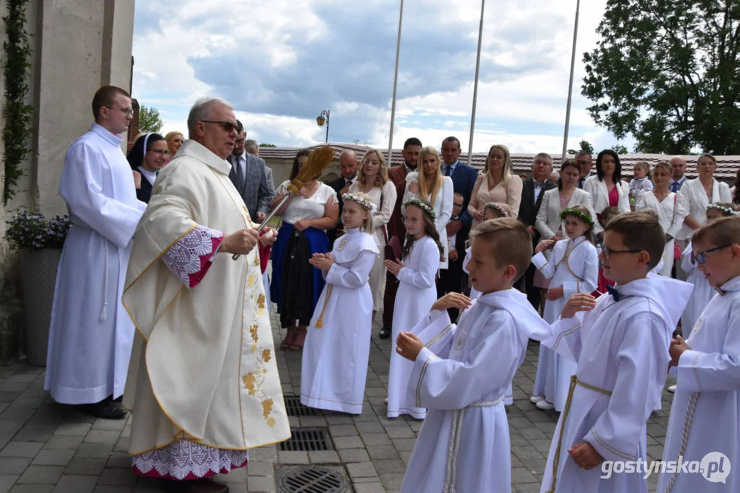 I Komunia Święta w parafii Pocieszenia NMP w Borku Wlkp.