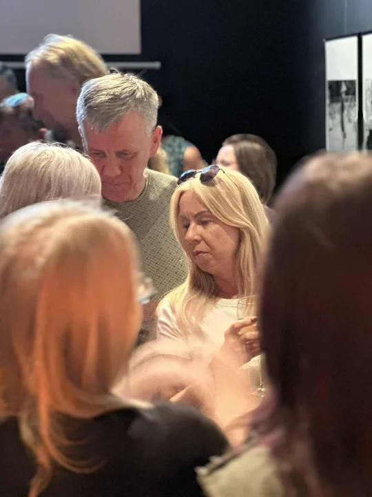 Wernisaż wystawy fotografii Franka Roosendaala "W drodze razem z muzyką rockową"