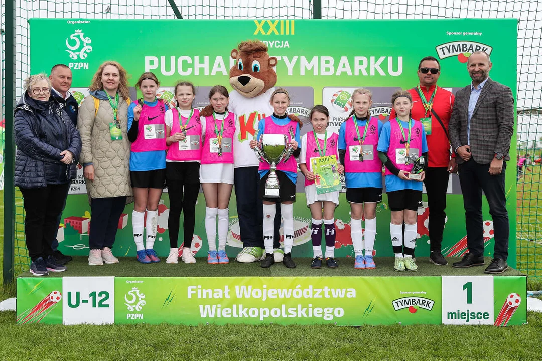 Piłkarki z krotoszyńskiej Ósemki walczą w ogólnopolskim finale Pucharu Tymbarku [ZDJĘCIA] - Zdjęcie główne