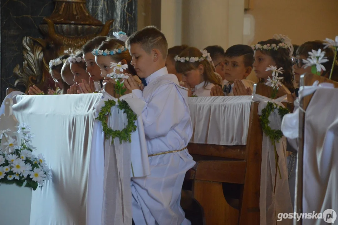 Pierwsza Komunia Św. w parafii pw. św. Jadwigi w Pępowie