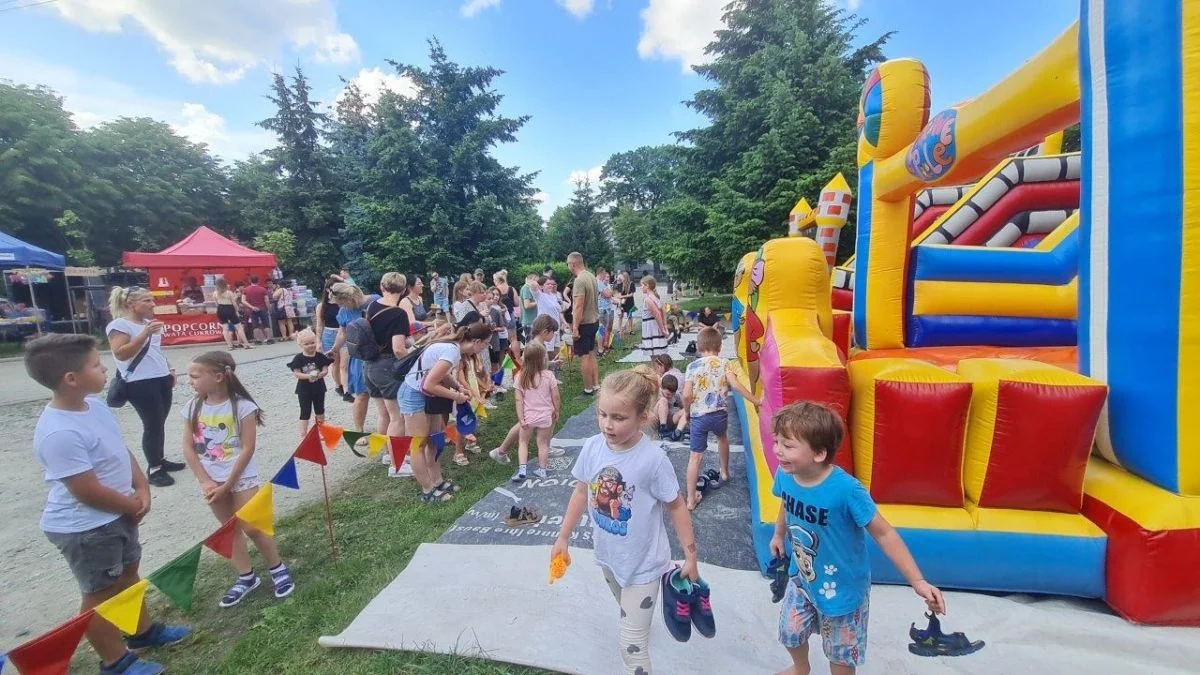 Dzień Dziecka w Nowym Mieście. Z kolorowymi proszkami i piana party