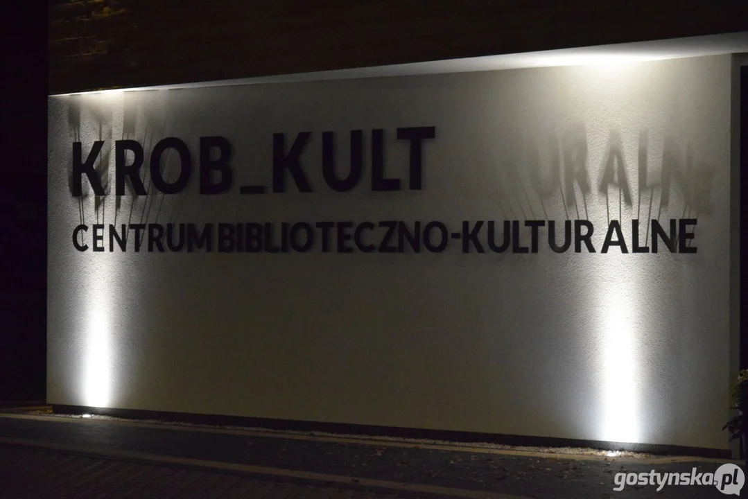 Noc Bibliotek w Krobi. Spotkanie z Harry Potterem