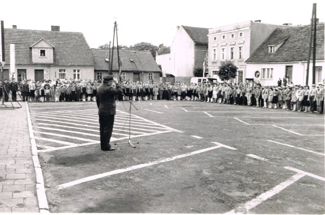 Likwidacja na Wyspie Kasztelańskiej harcówki 4. Drużyny Harcerskiej im. T. Kościuszki w Krobi