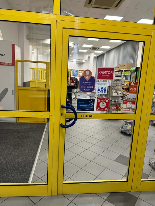 Główny gmach Poczty Polskiej w Jarocinie po remoncie. Co się zmieniło? [ZDJĘCIA]