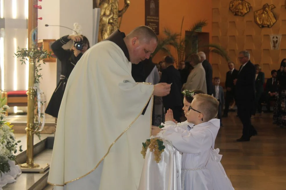 Pierwsza Komunia Święta w parafii św. Antoniego Padewskiego w Jarocinie