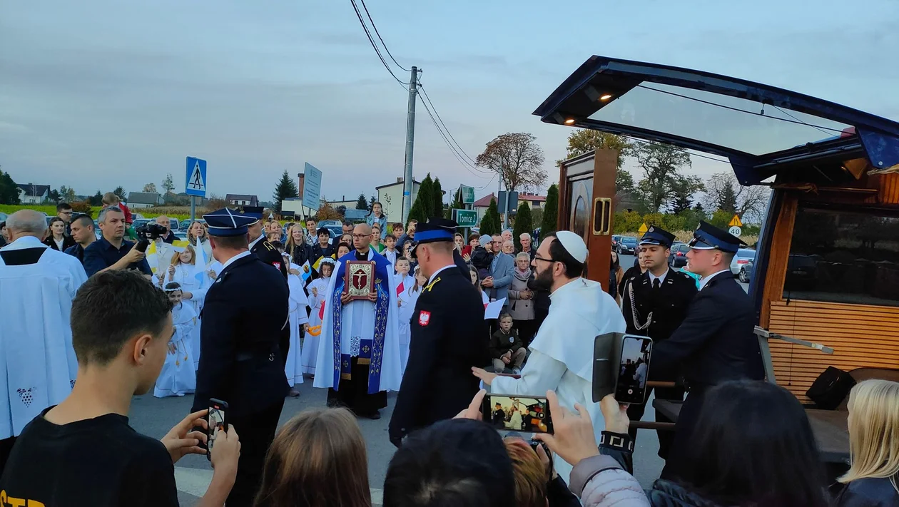 Obraz Matki Boskiej Częstochowskiej dotarł do Szymanowic