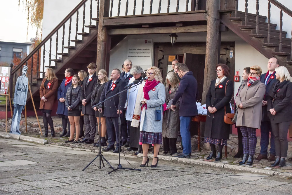 Sulmierzyce. Obchody Narodowego Dnia Niepodległości i promocja książki