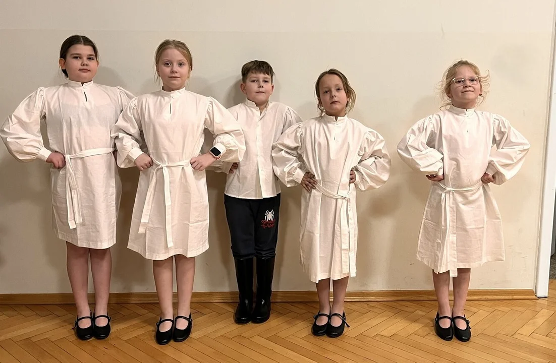 „Żychlinioki” przystroili się do tańca! Nowe stroje dla zespołu - Zdjęcie główne