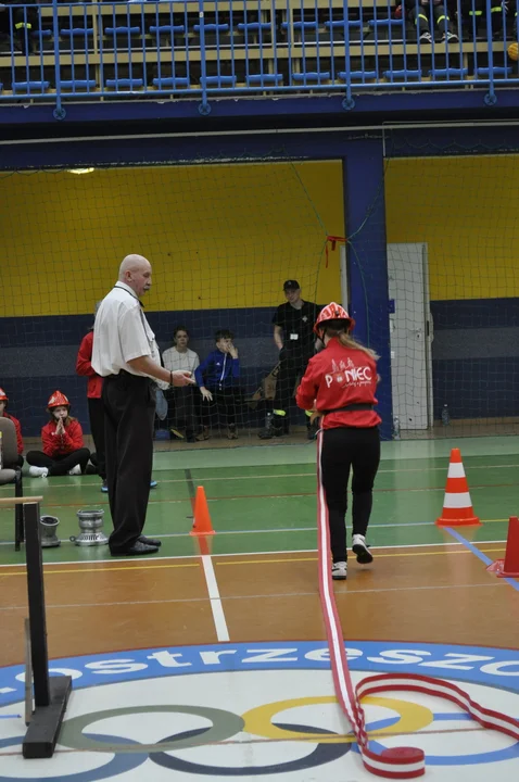 OSP Dzięczyna na Halowym Turnieju Sportowo-Pożarniczym MDP w Ostrzeszowie