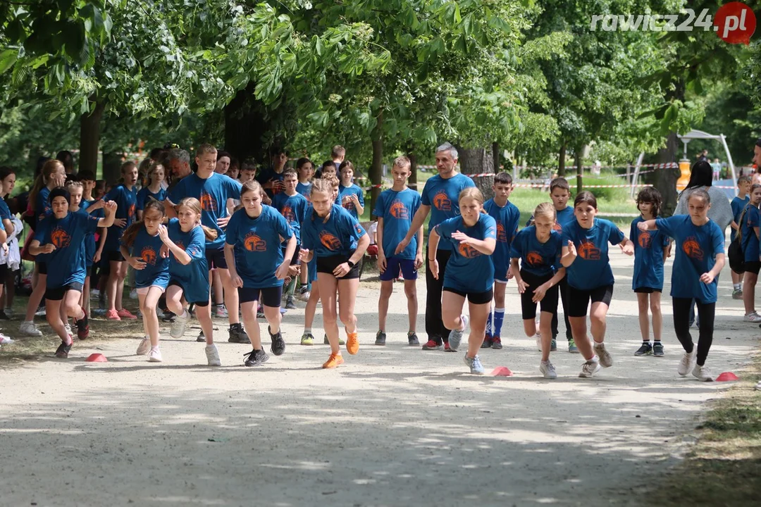 Sztafety szkolne w ramach 24h Rawickiego Festiwalu Sportu