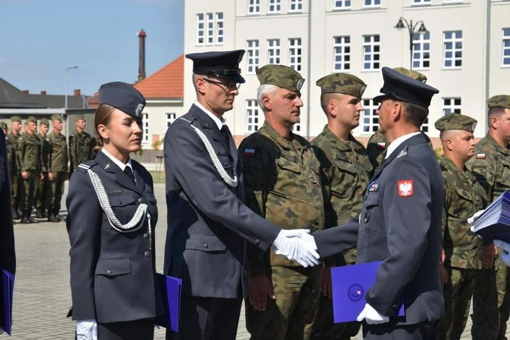 Święto Wojska Polskiego w 16. Jarocińskim Batalionie Remontu Lotnisk