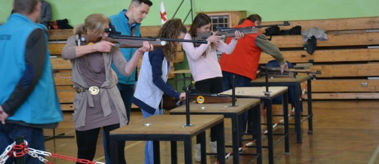 Strzelecka rywalizacja na zakończenie ferii - Zdjęcie główne