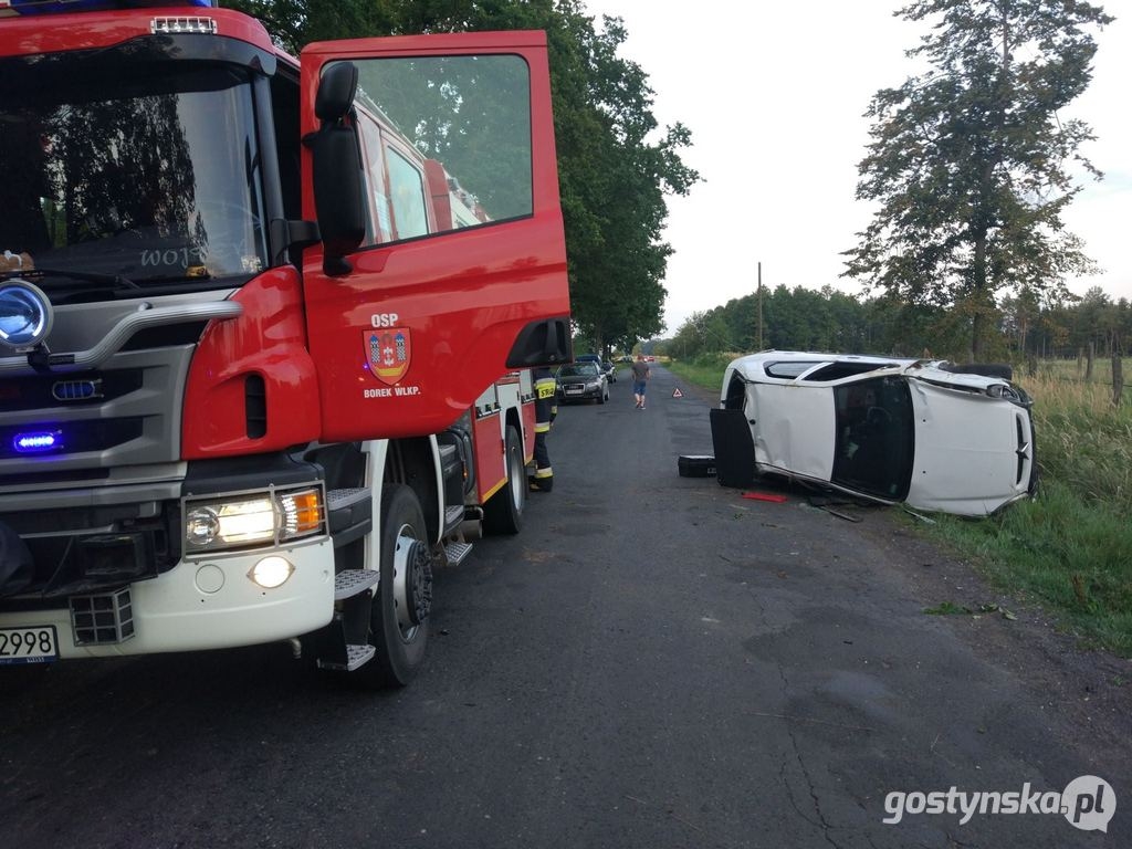 Jechał zbyt szybko i przewrócił samochód na bok - Zdjęcie główne