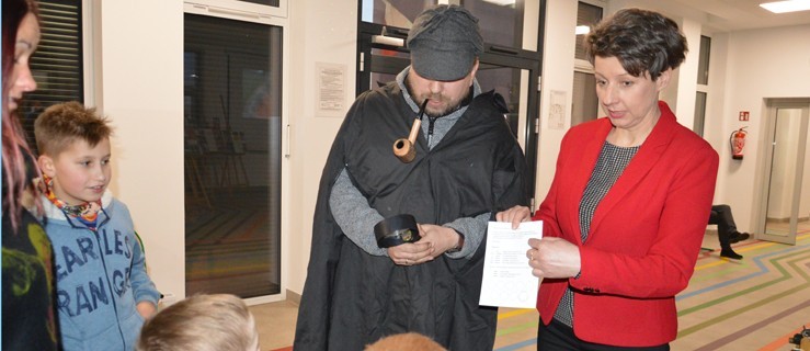 Wszyscy otrzymali patent detektywa - Zdjęcie główne