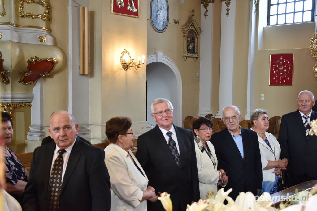 "Złote gody" w Pogorzeli dla 12 zasłużonych par małżeńskich