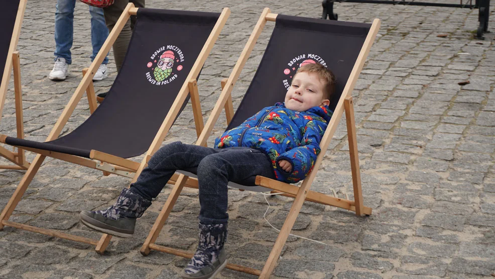 Gostyński Smaczny Weekend, w sobotę zabrakło tylko pogody. Za to food trucków i jedzenia z różnych stron świata było sporo   - Zdjęcie główne