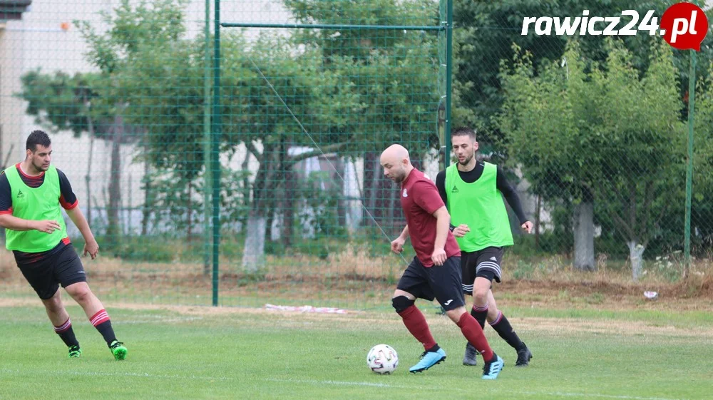 Sarnowianka Sarnowa - Piast Poniec 3 : 1