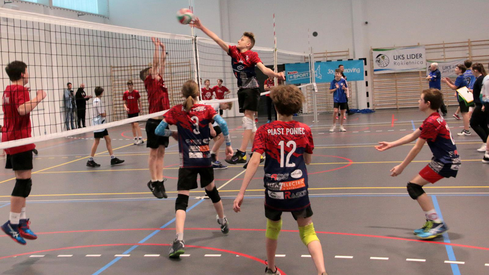 Eliminacje Kinder+Sport czwórek w minisiatkówce