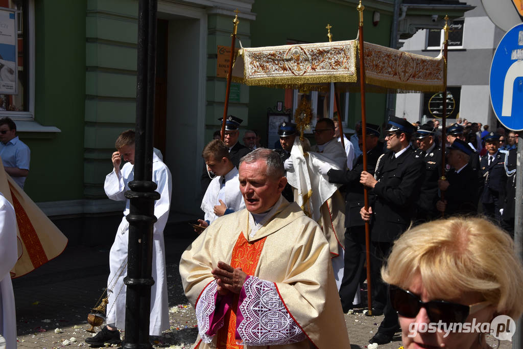 Przed tak wielkim Sakramentem upadajmy wszyscy wraz. Uroczystość Bożego Ciała w Gostyniu