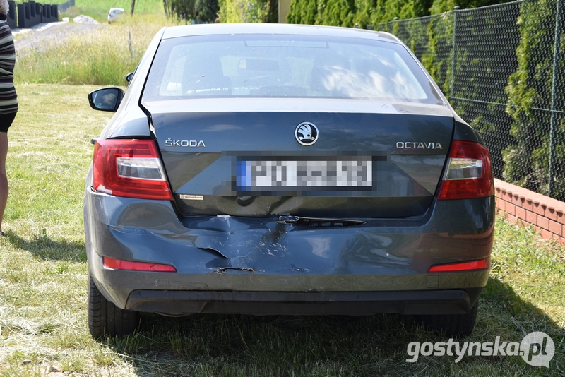 Kolizja trzech samochodów. Zadziałał efekt domina - Zdjęcie główne