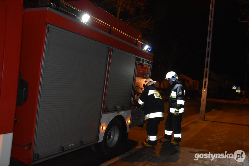 Gostyńska straż pożarna i policja zostali wezwani przed północą do gostyńskiego szpitala. Na oddziale chorób wewnętrznych wybuchł pożar. Dlaczego?