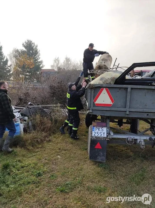 Gostyń. Druhowie z OSP Kunowo zorganizowali w sobotę zbiórkę złomu dla Zuzi chorej na SMA 