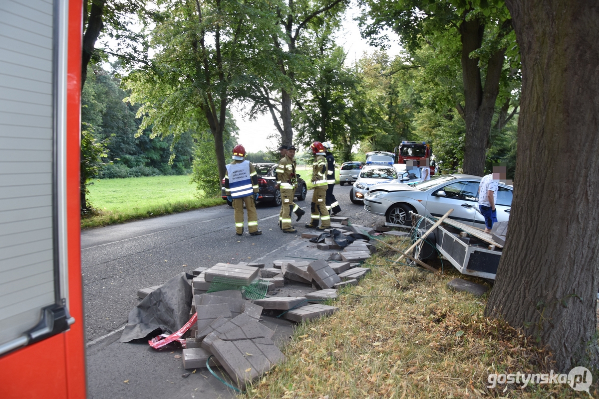 Zderzenie dwóch pojazdów w Piaskach - Zdjęcie główne