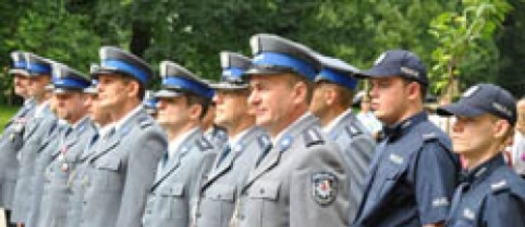 Chwila wytchnienia dla policji (galeria) - Zdjęcie główne