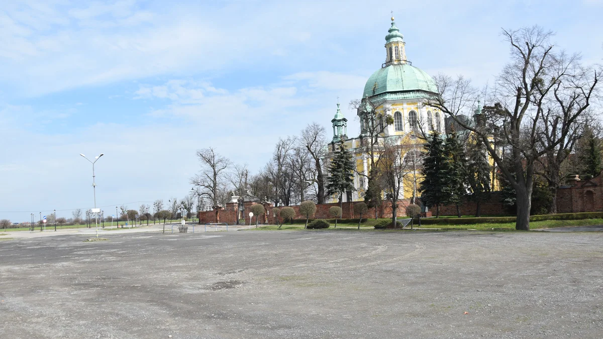 Drogi i parking na Świętej Górze w ciągu pół roku. Powiat gostyński zrezygnował ze ścieżek rowerowych - Zdjęcie główne