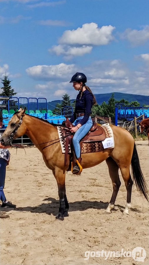 Międzynarodowe Mistrzostwa Polski Western i Rodeo w Karpaczu odbywają się na terenie rancza i miasteczka o wdzięcznej nazwie Western City