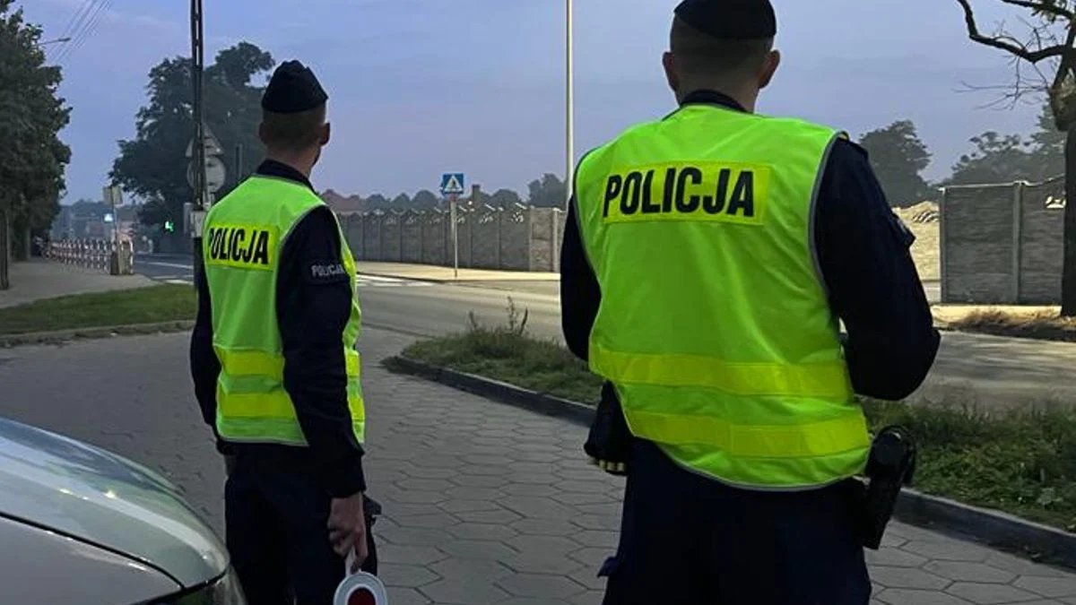 Kierowca BMW nie zatrzymał się do kontroli drogowej na drodze wojewódzkiej i uciekał przed policją - Zdjęcie główne