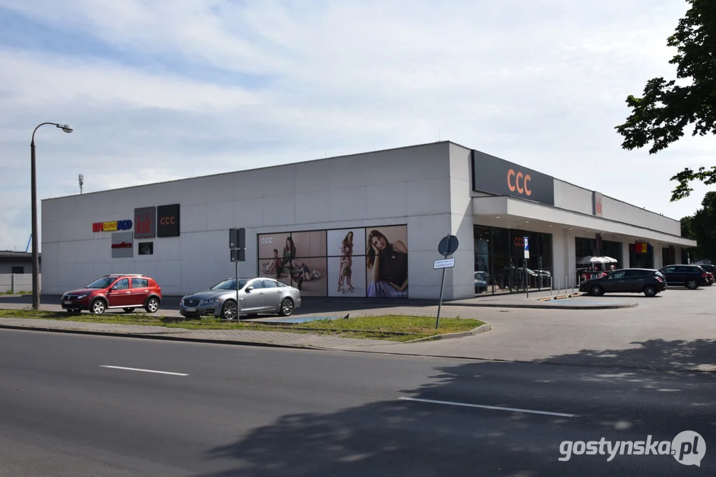 Minigaleria w Gostyniu - wcześniej stał tu budynek mleczarni, należący do Spółdzielni Mleczarskiej  w Gostyniu