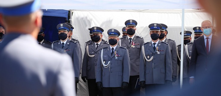 Gostyńscy policjanci uhonorowani w Poznaniu - Zdjęcie główne