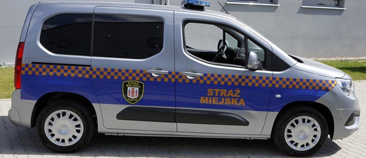 Straż miejska dostała nowego opla - Zdjęcie główne
