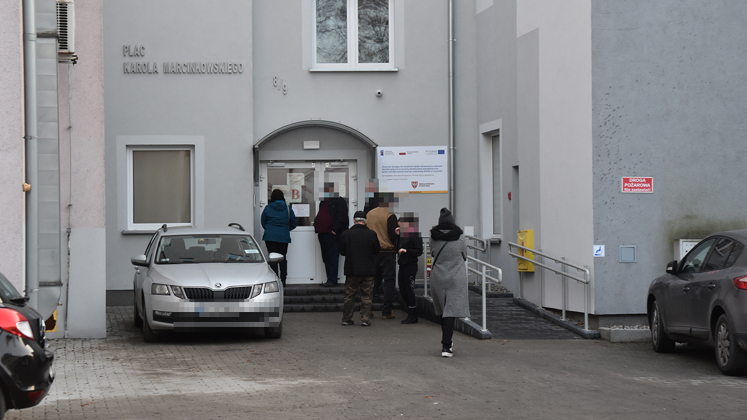 Dyrekcja szpitala się tłumaczy i przeprasza. Komunikat w sprawie mobilnego punktu pobrań  - Zdjęcie główne