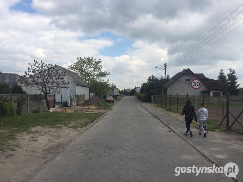 Pilne zadanie, bo jezdnia się zapada. To pułapka dla samochodów - Zdjęcie główne