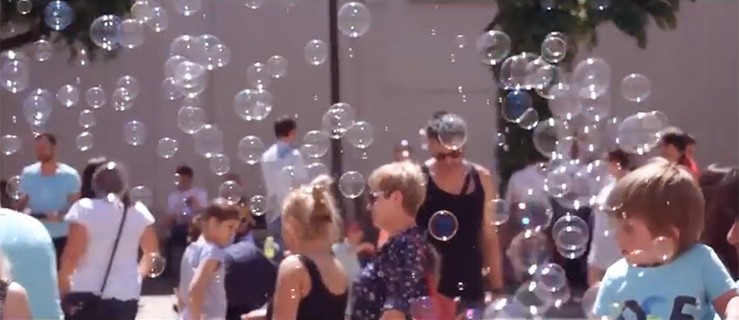 Bubble Day. Miasto się rozpłynie...w bańkach  - Zdjęcie główne