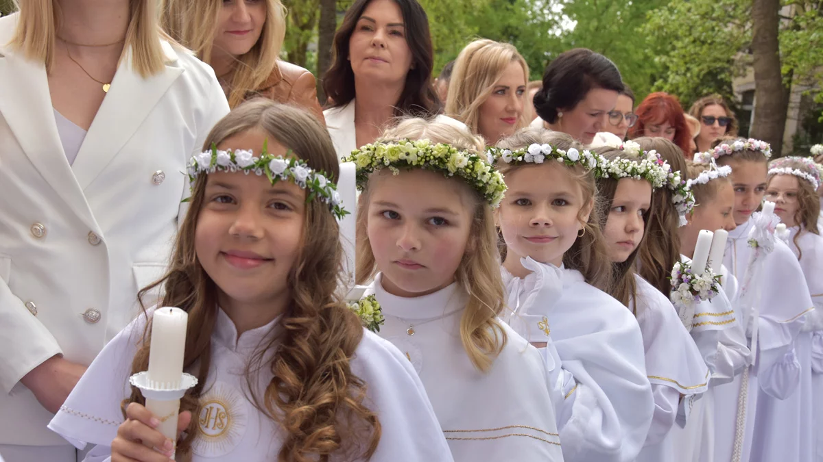 Nadszedł ten czas - I Komunia Święta w parafii Ducha Świętego i NSPJ w Gostyniu - Zdjęcie główne