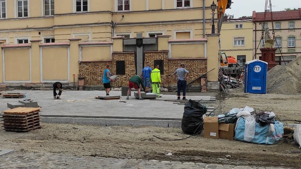 Firma Polskie Surowce Skalne z Wrocławia chciała na rewitalizację centrum Krobi dużo więcej czasu - Zdjęcie główne