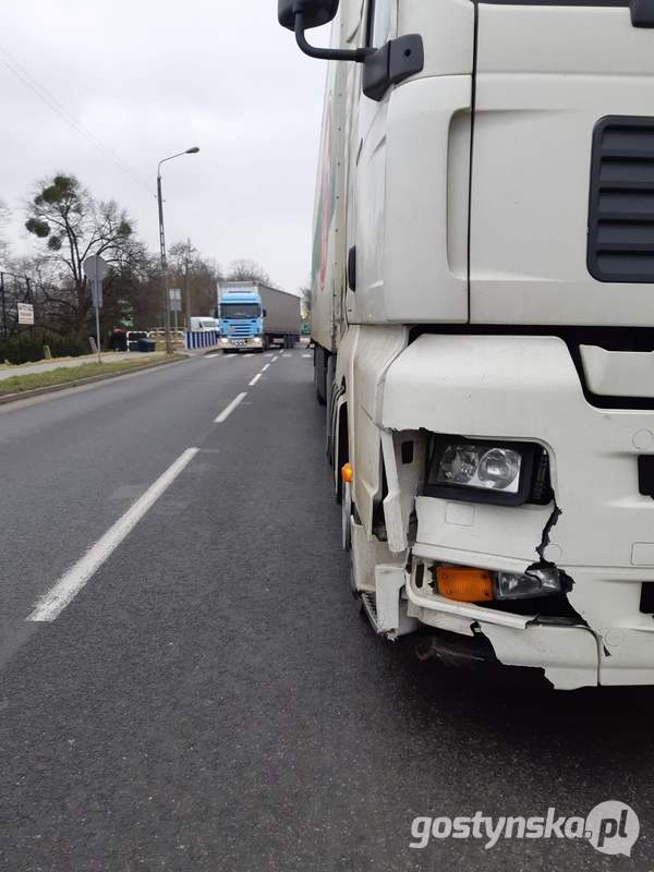 Kolizja na rondzie w Gostyniu 