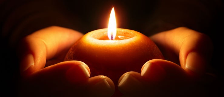 Zapal znicz pamięci - Zdjęcie główne