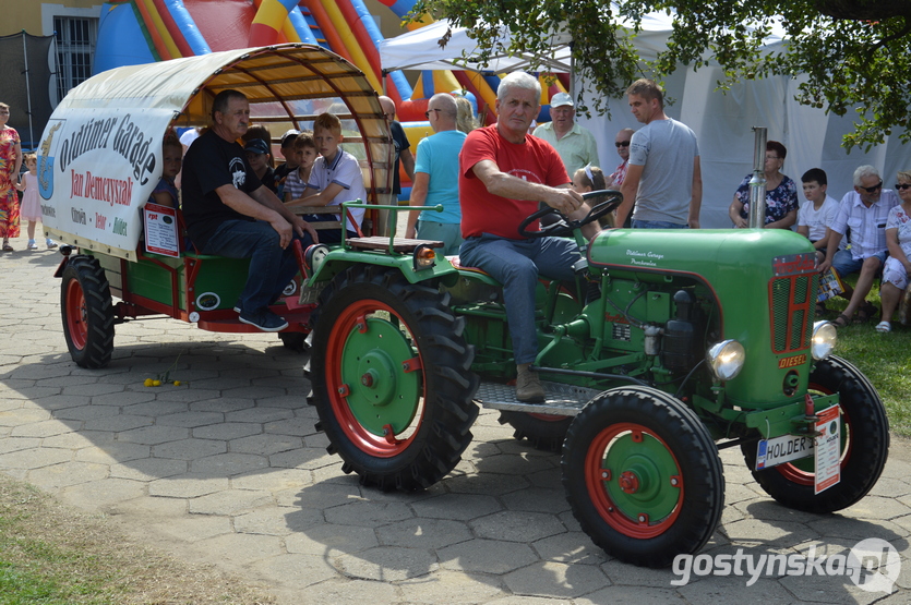 Święta Góra. W niedzielę, 15 sierpnia w czasie dożynek powiatu gostyńskiego przez ogrody klasztorne filipinów oraz teren przy bazylice świętogórskiej przewinęło się kilka tysięcy odwiedzających.