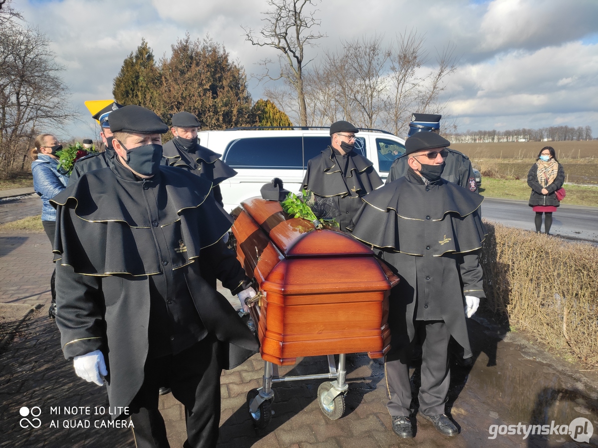 29-letni duszpasterz spoczął na cmentarzu parafialnym w Pudliszkach