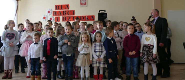 Rodzinnie dla babci i dziadka - Zdjęcie główne