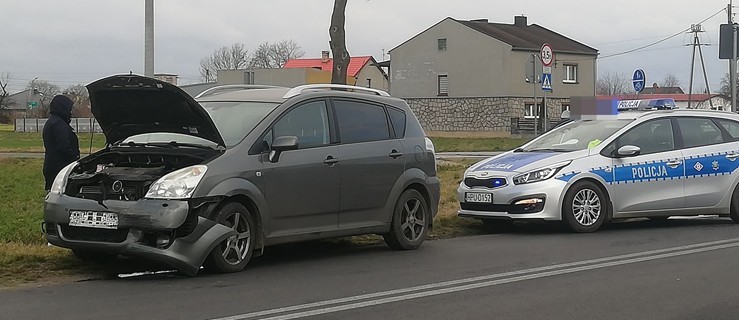 Zapomniała, że jadący drogą główną ma pierwszeństwo? - Zdjęcie główne