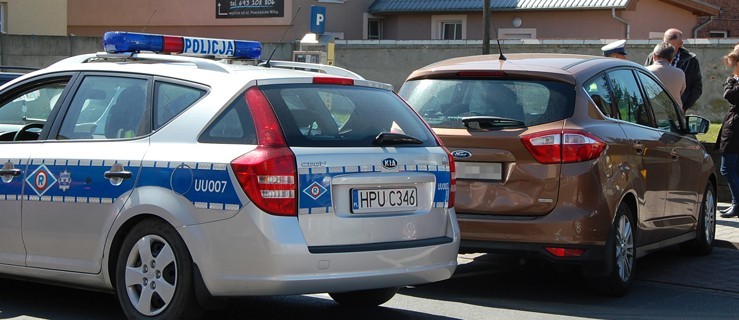 Kolizja trzech aut na Witosa - Zdjęcie główne