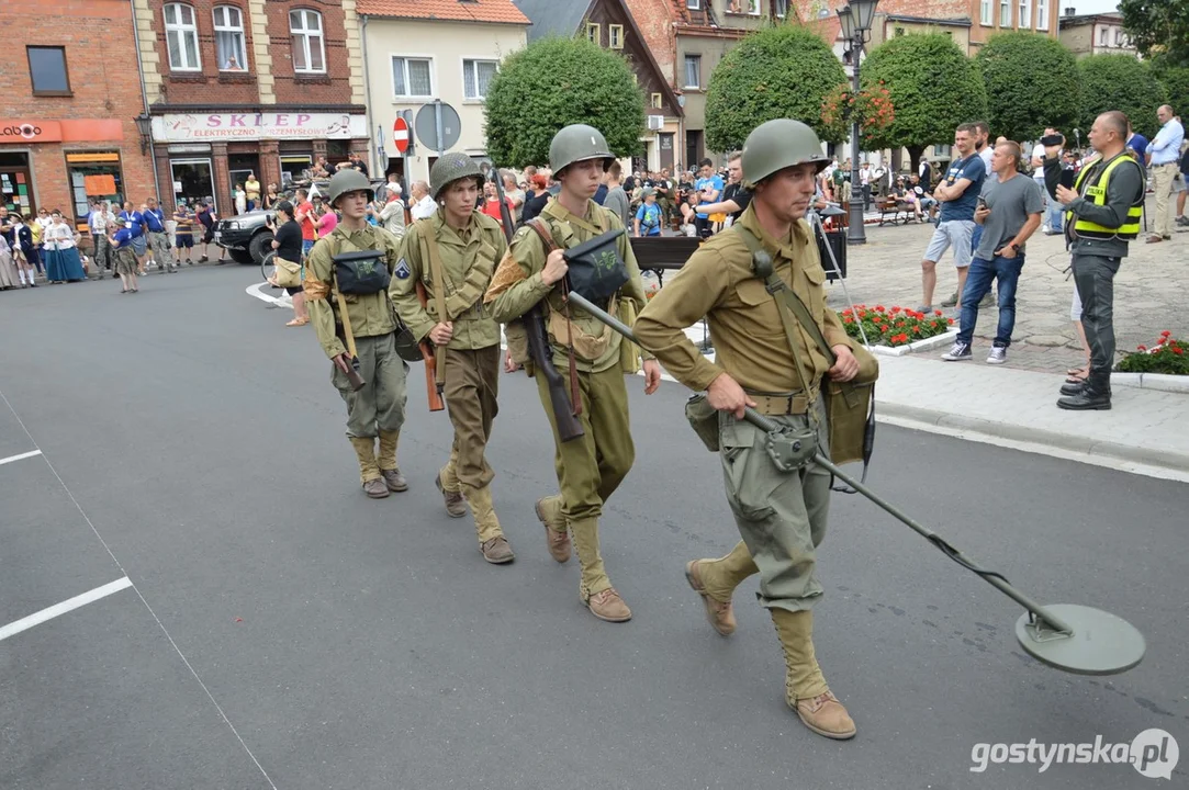 Ostatnia edycja Operacji Ponieca odbyła się w 2019 roku. Teraz grupy rekonstrukcji historycznej oraz detektoryści ponownie ściągnęły na ziemię poniecką