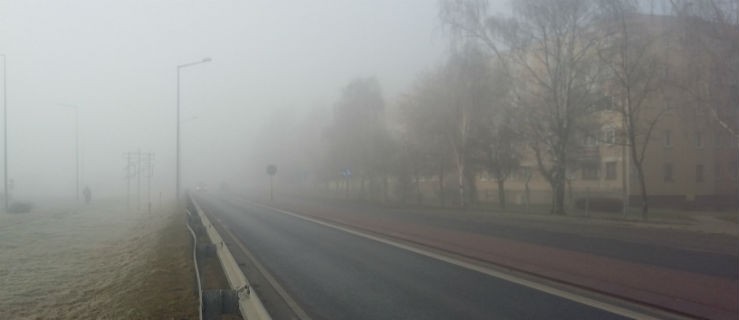Gostyń we mgle. Niebezpiecznie na drogach   - Zdjęcie główne