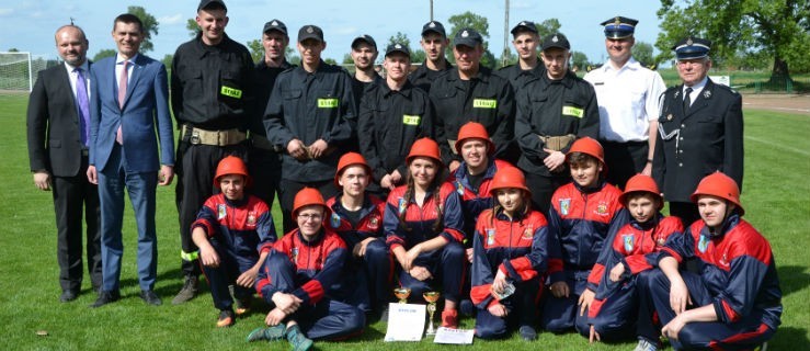 Seniorzy czwarty raz z rzędu, młodzieżówka trzeci - Zdjęcie główne