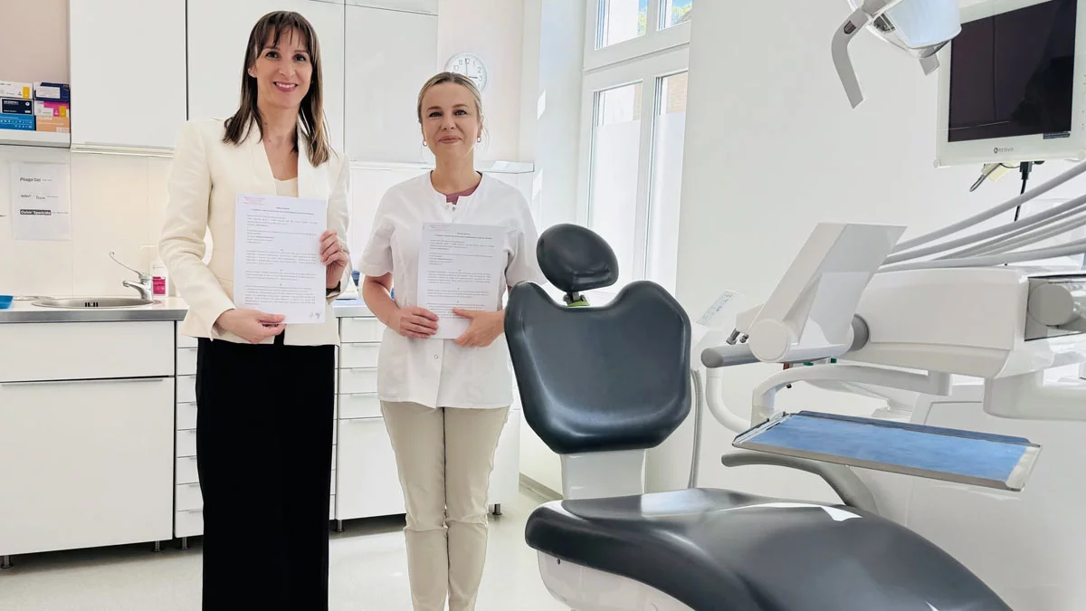 Rozwija się opieka stomatologiczna w gminie. Burmistrz podpisuje kolejne porozumienie